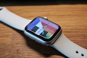 The 5G Apple Watch SE 3 is down to $249 for the first time