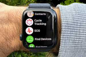 Skip the Series 10 and save $150 on the Apple Watch 9 right now