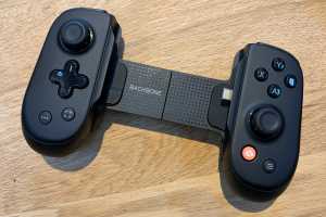 Backbone Pro review: A premium gamepad at a very premium price