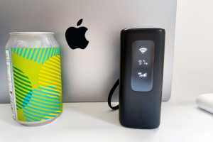 Baseus EnerGeek GX11 MiFi Review: 20K power bank with SIM-free global 4G