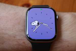 Crash detection! The Apple Watch 11 drops to its best price