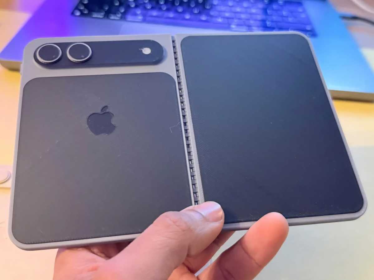 iPhone Fold model