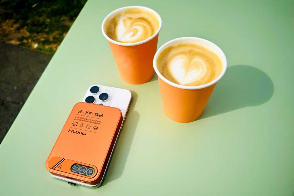 Kuxiu S4 25W 10K Wireless Magnetic Power Bank Orange plus coffees