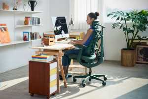 The LiberNovo Omni creates a smarter workspace for Mac users, creators and designers