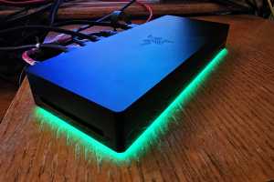 Razer's lightning-fast TB5 dock is 25% off 
