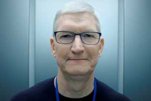 Report: Apple testing four frame styles for upcoming smartglasses