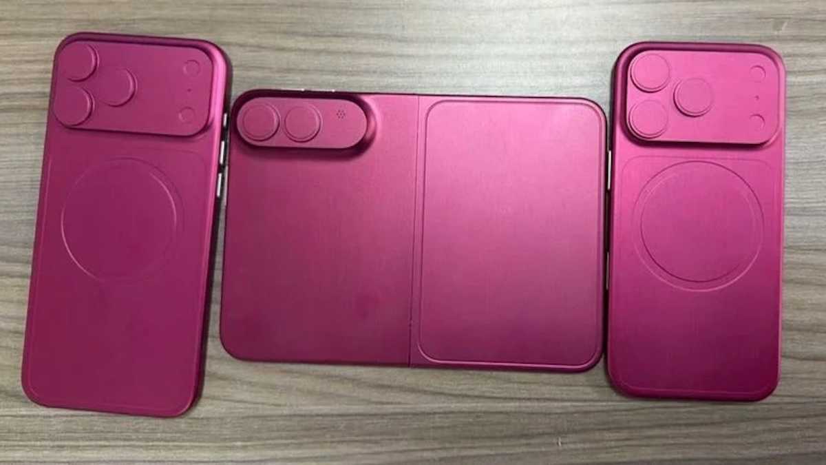 iPhone 18 and foldable dummy models