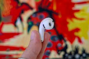 Get Apple’s best earbuds for $50 off: AirPods Pro 3 are a steal at $200