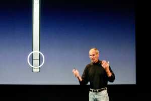 The iPhone 4 and the scandals that rocked Apple